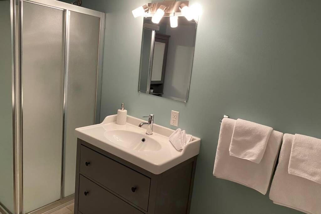 גולדן Hideaway On Quartz - 1Bed 1Bath Suite מראה חיצוני תמונה
